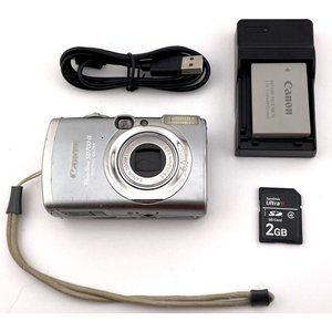 Canon PowerShot SD700 IS IXUS 800 6MP Digital Camera 4x Zoom Bundle